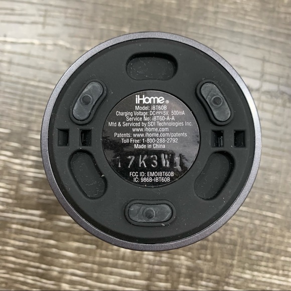 iHome Bluetooth speaker - Picture 5 of 6